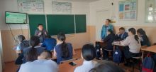 Сут-Хольские ученики узнали про финансовую грамотность вместе с "Единой Россией"