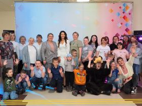 Ольга Швецова встретилась с детьми инвалидами на празднике друзей