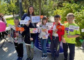 Активисты партпроекта «Школа грамотного потребителя» приняли участие в VII Всероссийском фестивале «Вместе Ярче»