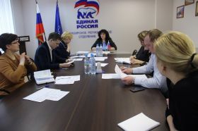 Круглый стол по реализации партийного проекта "Модернизация образования" во Владимирской области
