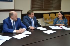 Члены общественного совета обсудили с депутатами областной Думы вопросы реализации партпроекта