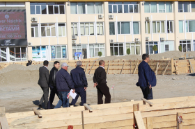 Адальби Шхагошев проинспектировал ход работ по реконструкции площади в Нальчике