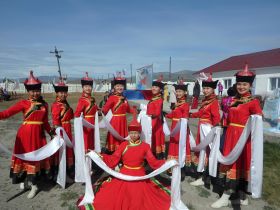 Шолбан Кара-оол торжественно открыл обновленный Дом культуры села Дон-Терезин