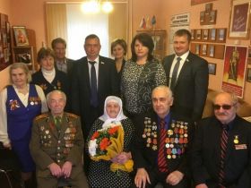 Партийцы поздравили ветерана со 100-летним юбилеем