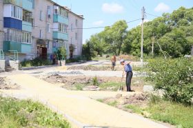 Партийный контроль за ходом работ по ремонту дворовых территорий и общественных пространств в Белгородской области