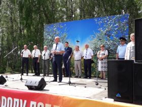 Единороссы приняли участие в праздновании Дня поселка В Арсеньевском районе