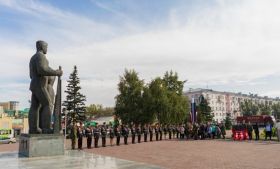 Возложение цветов в день 77-летия начала блокады Ленинграда 