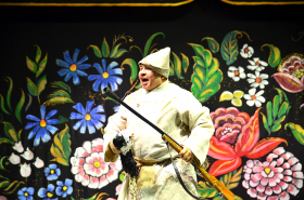 На сцене Театра юного зрителя им. М. Сеспеля – новогодняя премьера «Аленький цветочек»