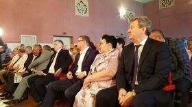 Анатолий Литовченко поздравил южноуральских аграриев с Днем фермера