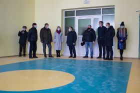 В Овсище прошла общественная приемка нового детского сада, расположенного на улице Алехина, сообщается на сайте округа №12. 