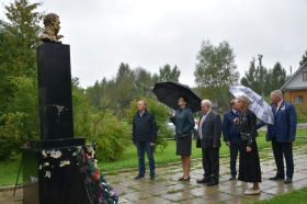 В рамках партпроекта «Историческая память» состоялся выезд к военным мемориалам по обсуждению их реконструкции