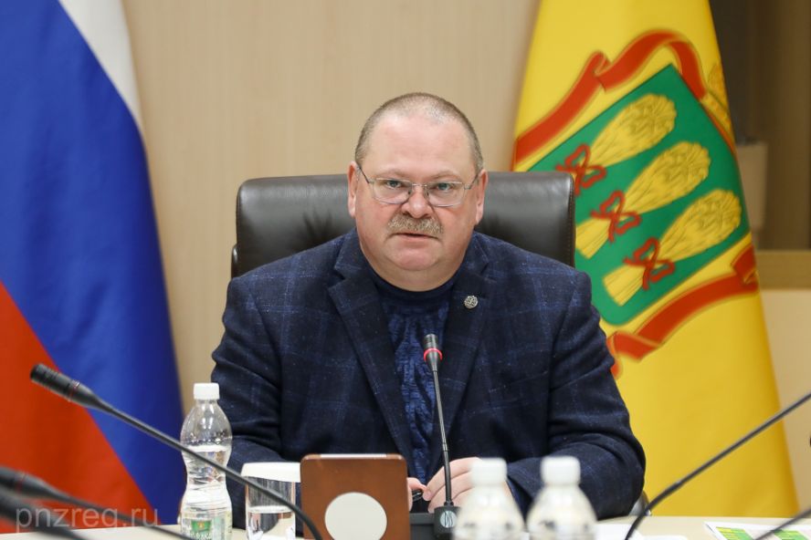 Олег Мельниченко назвал работу по содержанию региональных и муниципальных дорог – главнейшей задачей